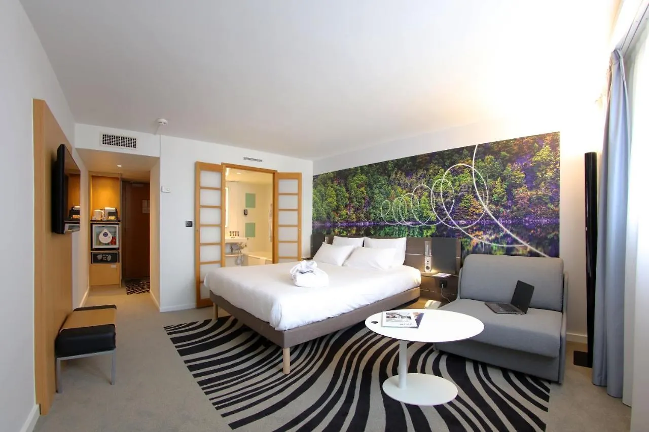 Novotel Lille Centre Grand Place 4*,  France